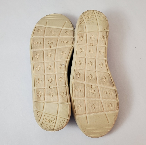 Frozen Custom TOMS sz y1 "sophia" NIB - Picture 3 of 6